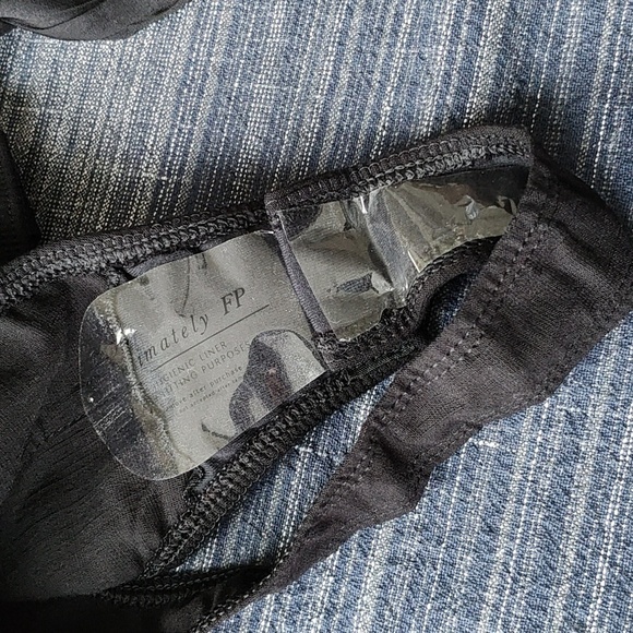 New FREE PEOPLE Black Tie Strap Bodysuit Size S - Picture 12 of 16